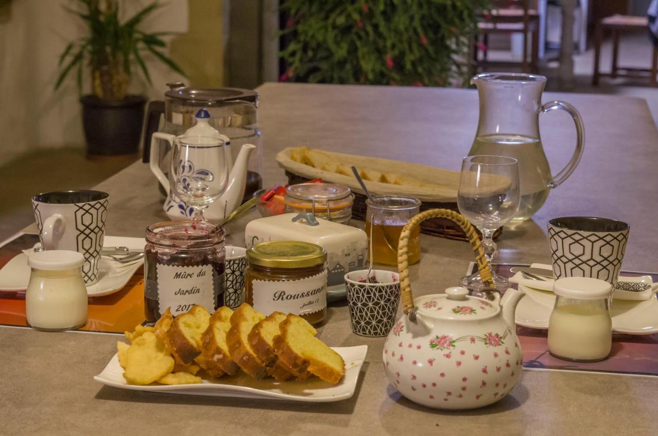 Pesaulhe Bed & Breakfast Monein Eksteriør bilde