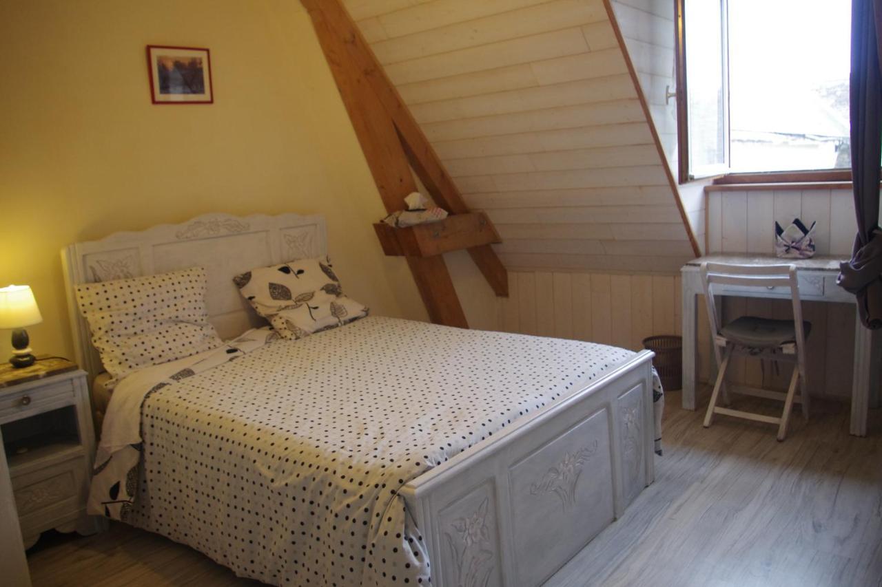 Pesaulhe Bed & Breakfast Monein Eksteriør bilde